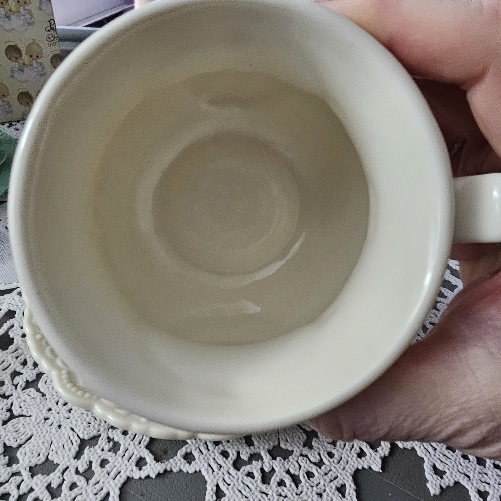 Precious Moments Teacup and saucer "Charity" no box - Picture 2 of 7